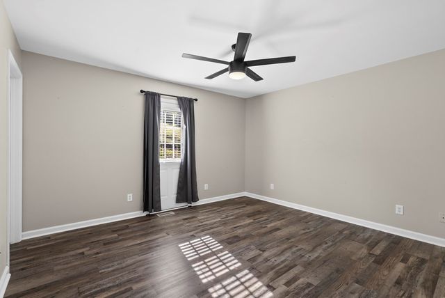 1403 NE Ninety Seven Springs Road, Dalton, GA 30721
