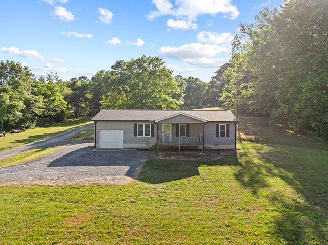 1403 NE Ninety Seven Springs Road, Dalton, GA 30721