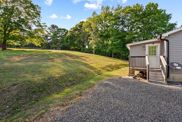1403 NE Ninety Seven Springs Road, Dalton, GA 30721