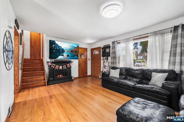99 6th Street, North Arlington, NJ 07031