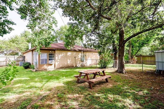 617 San Benito Court, College Station, TX 77845