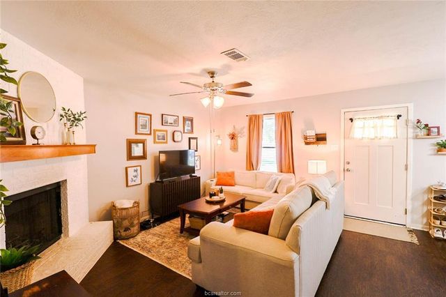 617 San Benito Court, College Station, TX 77845