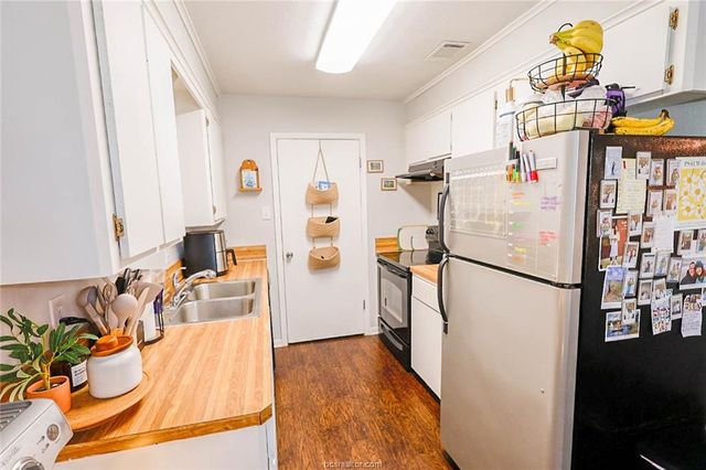 617 San Benito Court, College Station, TX 77845