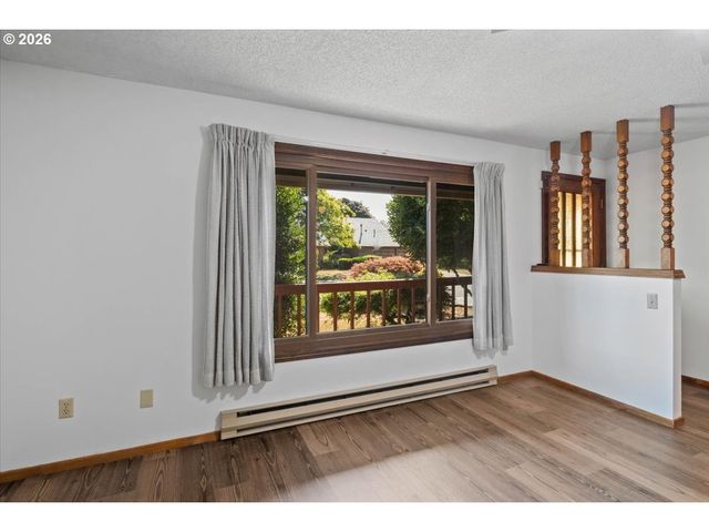 4065 47TH Ave Ne, Salem, OR 97305