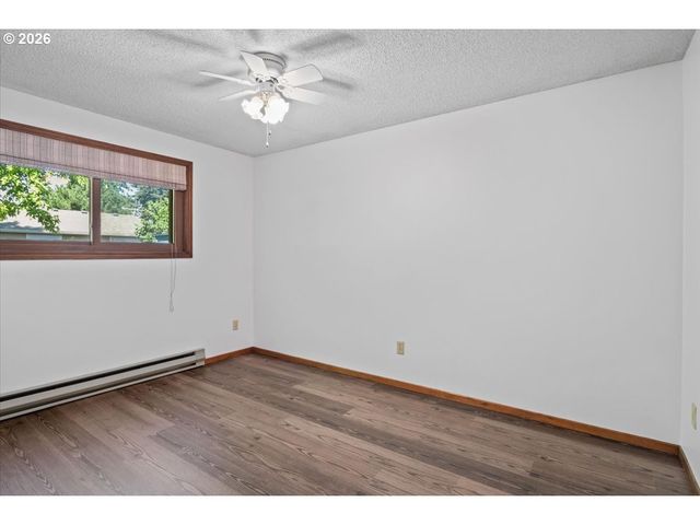 4065 47TH Ave Ne, Salem, OR 97305