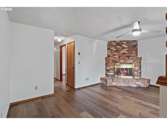 4065 47TH Ave Ne, Salem, OR 97305
