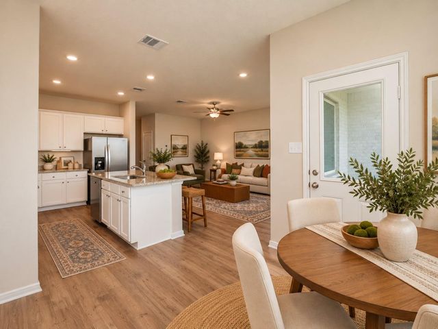 1023 Rosewood Trail, Beasley, TX 77417
