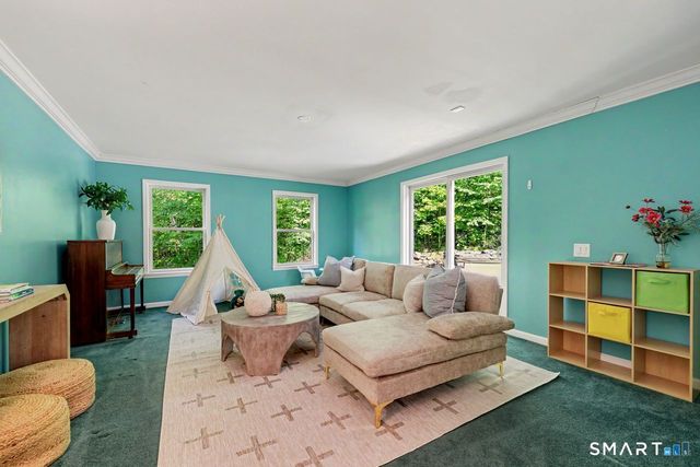 28 Goodridge Road, Redding, CT 06896