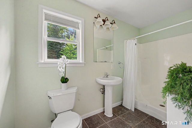 28 Goodridge Road, Redding, CT 06896