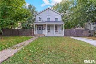 1220 COLLEGE Avenue, Davenport, IA 52803