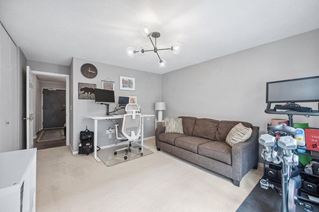 2885 Knox Ave S 405, Minneapolis, MN 55408