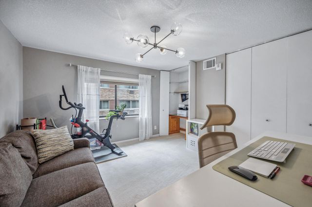 2885 Knox Ave S 405, Minneapolis, MN 55408