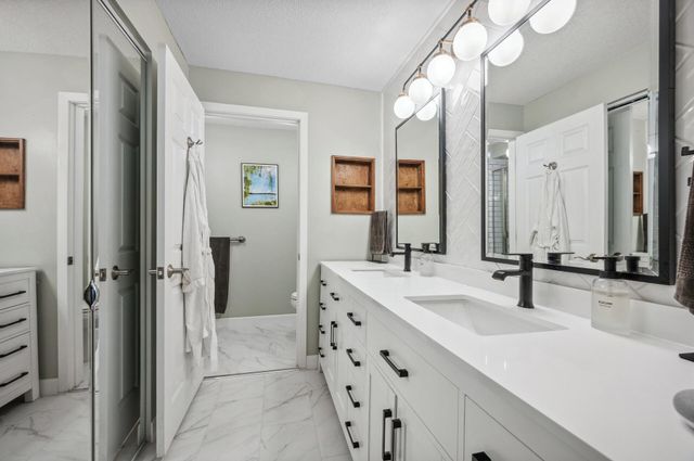 2885 Knox Ave S 405, Minneapolis, MN 55408