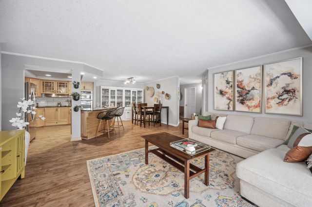 2885 Knox Ave S 405, Minneapolis, MN 55408