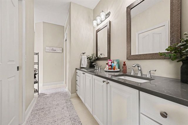 7196 Turkey Glen Trail, Kalamazoo, MI 49009