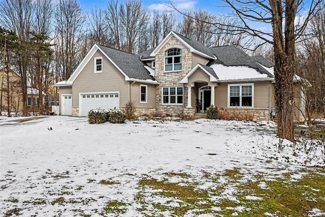 7196 Turkey Glen Trail, Kalamazoo, MI 49009