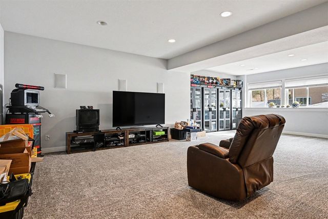 7196 Turkey Glen Trail, Kalamazoo, MI 49009