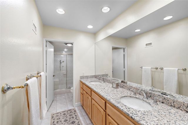 5215 Elvira, Laguna Woods, CA 92637