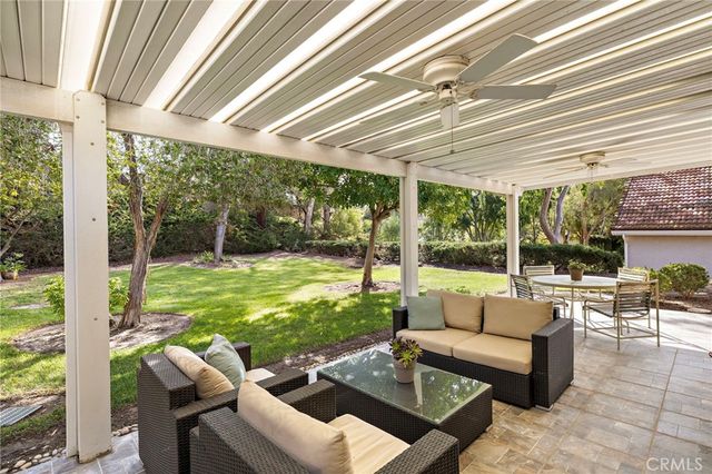 5215 Elvira, Laguna Woods, CA 92637