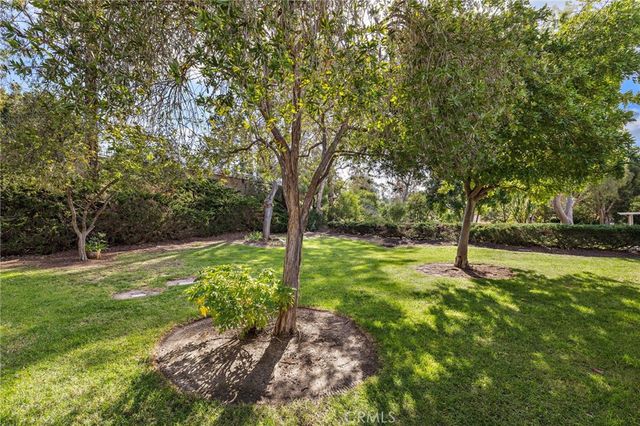 5215 Elvira, Laguna Woods, CA 92637