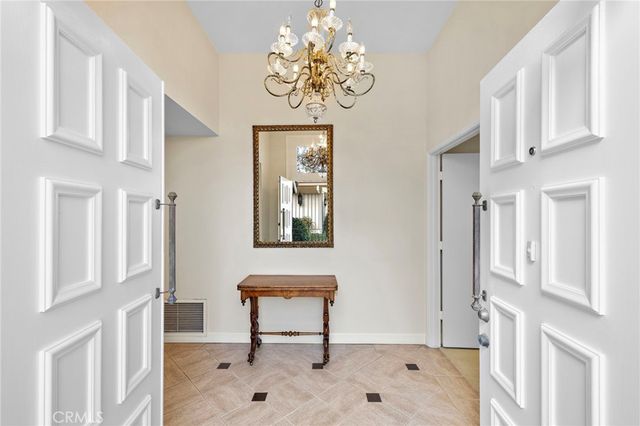 5215 Elvira, Laguna Woods, CA 92637