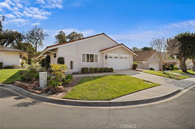 5215 Elvira, Laguna Woods, CA 92637