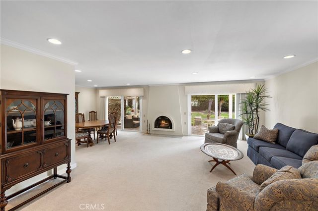 5215 Elvira, Laguna Woods, CA 92637