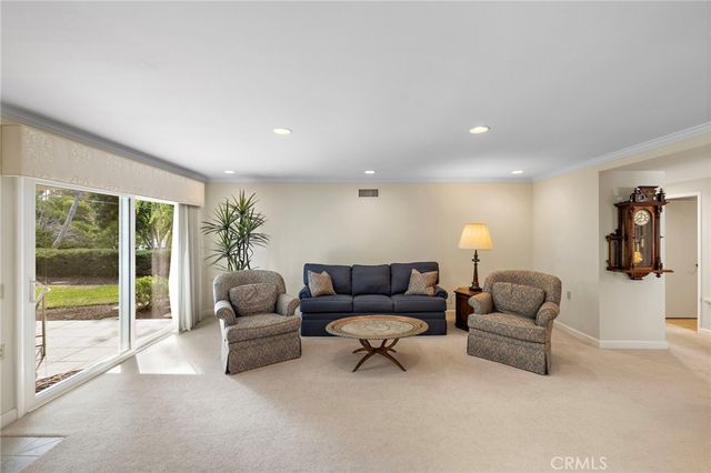 5215 Elvira, Laguna Woods, CA 92637