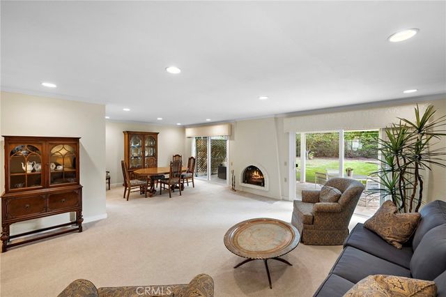 5215 Elvira, Laguna Woods, CA 92637