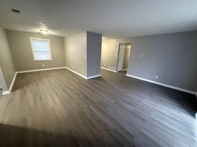 724 Gatehouse Place, Lexington, KY 40505