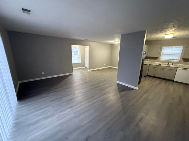 724 Gatehouse Place, Lexington, KY 40505