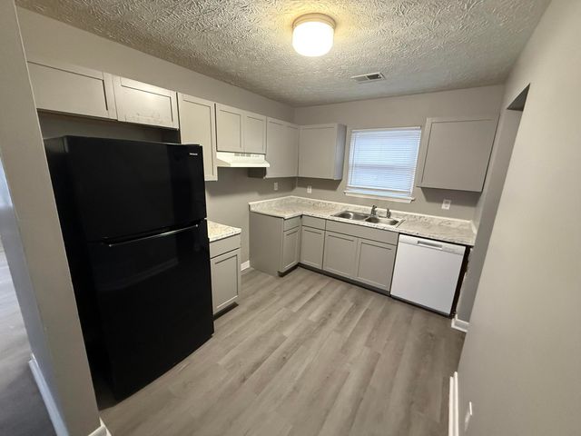 724 Gatehouse Place, Lexington, KY 40505