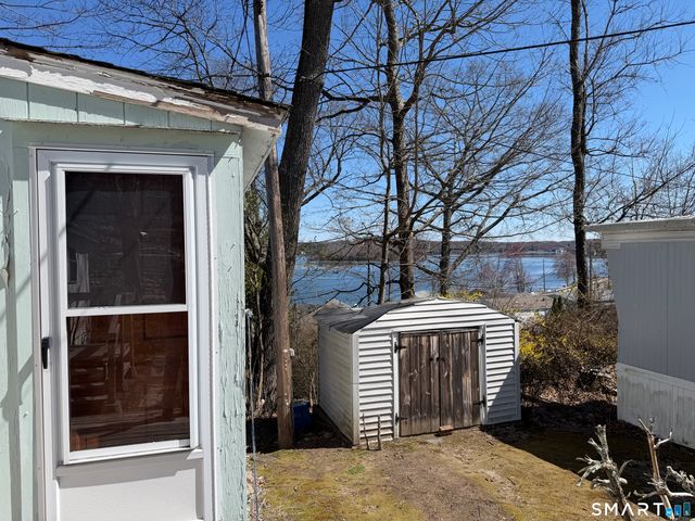 14 Mountainview Road, East Hampton, CT 06424