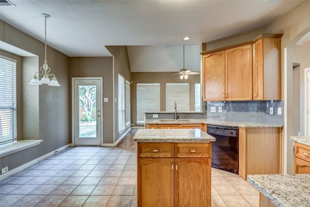 2916 Raven Circle, Flower Mound, TX 75022