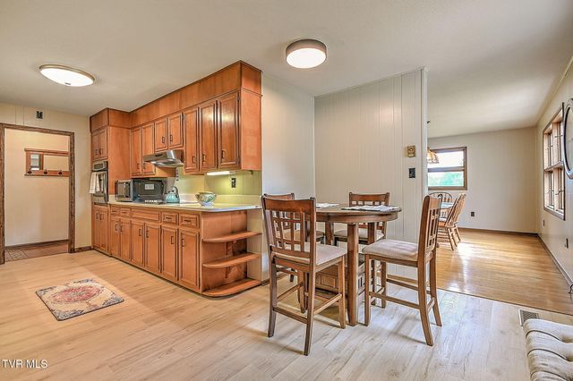 120 Maxwell Drive, Bristol, TN 37620