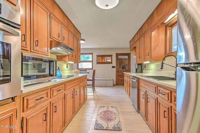 120 Maxwell Drive, Bristol, TN 37620