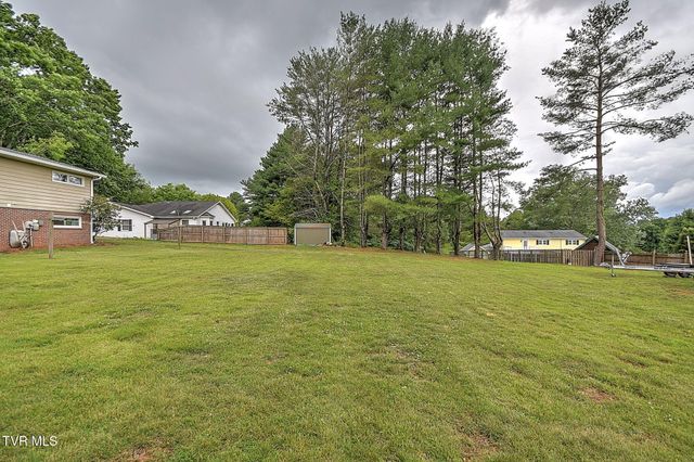 120 Maxwell Drive, Bristol, TN 37620