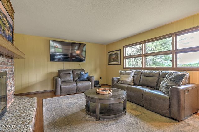 120 Maxwell Drive, Bristol, TN 37620