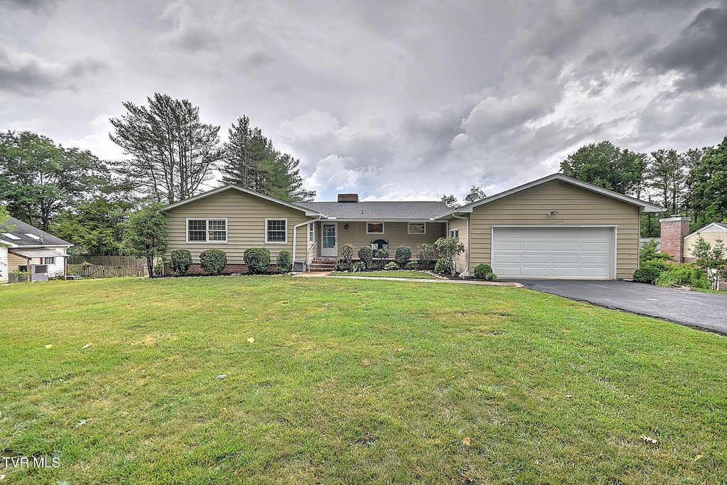 120 Maxwell Drive, Bristol, TN 37620