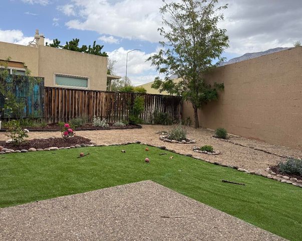 2411 Tramway Terrace Court NE, Albuquerque, NM 87122