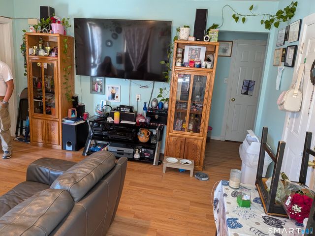 242 Davenport Avenue, New Haven, CT 06519