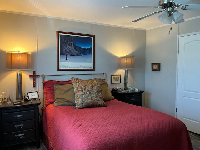 1017 W Ross Ave, De Leon, TX 76444