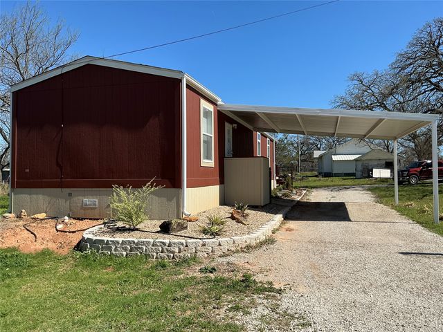 1017 W Ross Ave, De Leon, TX 76444