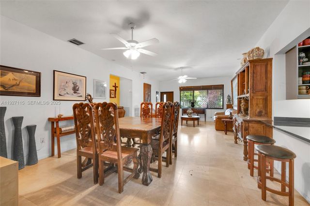 887 NE 145th St, North Miami, FL 33161