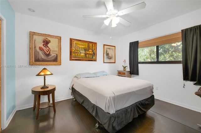 887 NE 145th St, North Miami, FL 33161