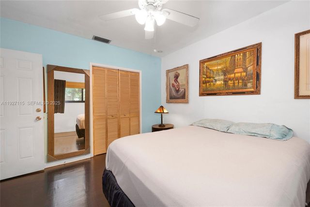 887 NE 145th St, North Miami, FL 33161