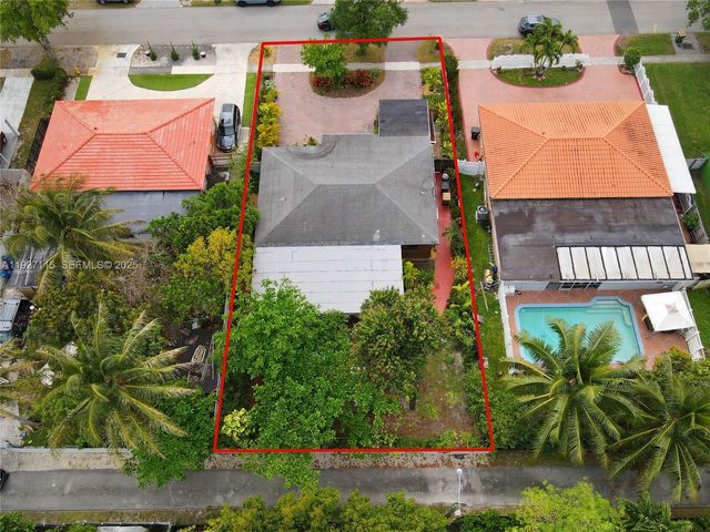 887 NE 145th St, North Miami, FL 33161