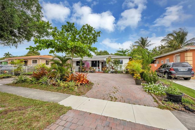 887 NE 145th St, North Miami, FL 33161
