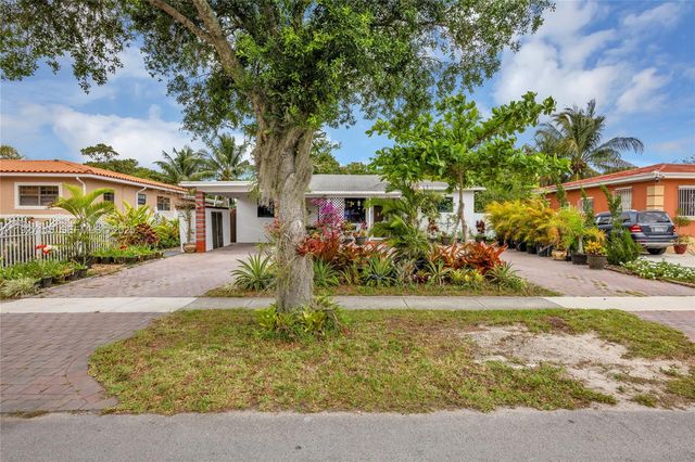 887 NE 145th St, North Miami, FL 33161