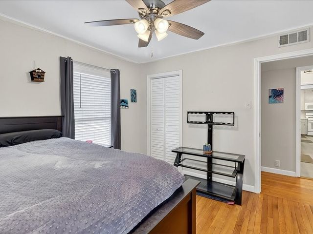 4002 Lowman St, Corpus Christi, TX 78411